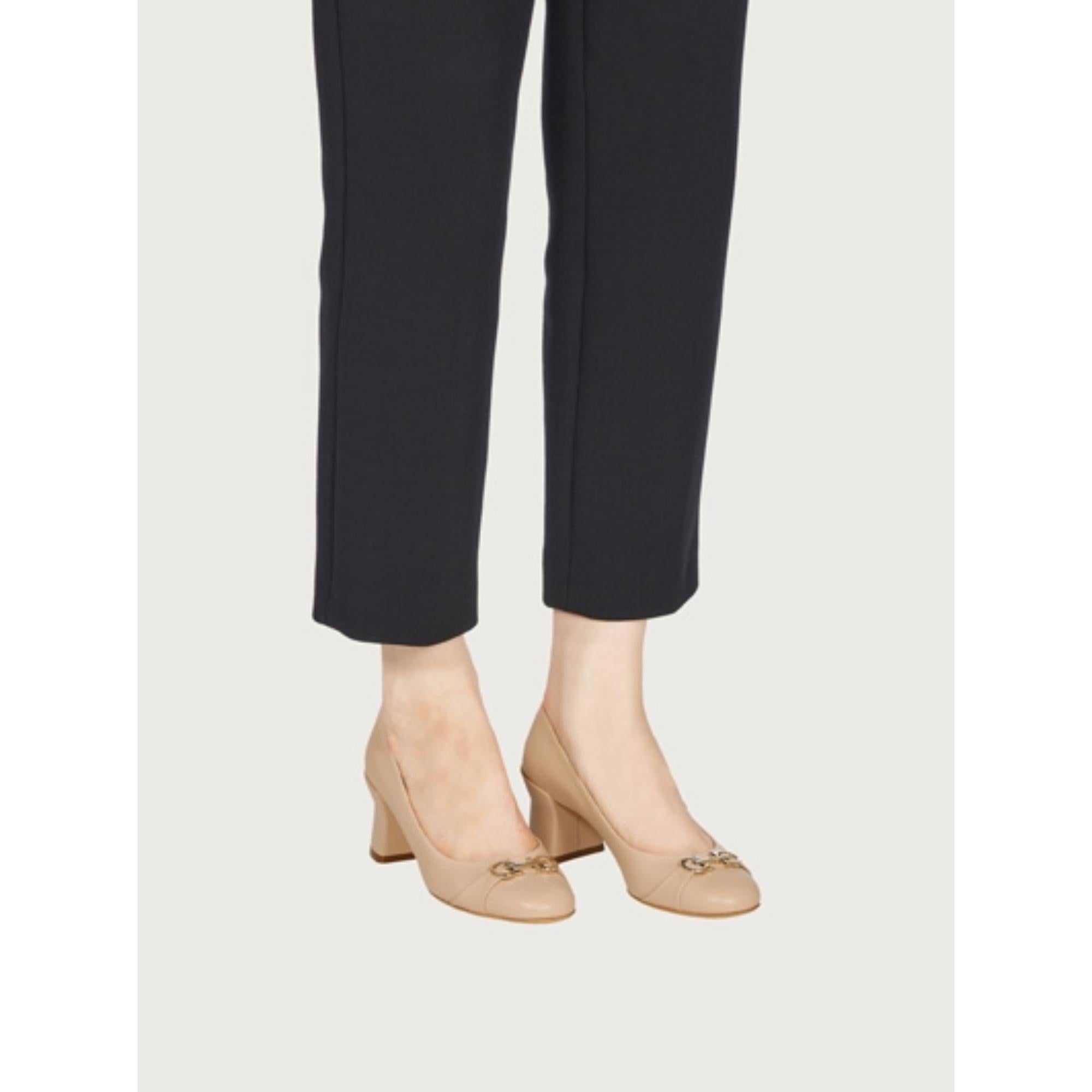 Ornament Pump - PINK