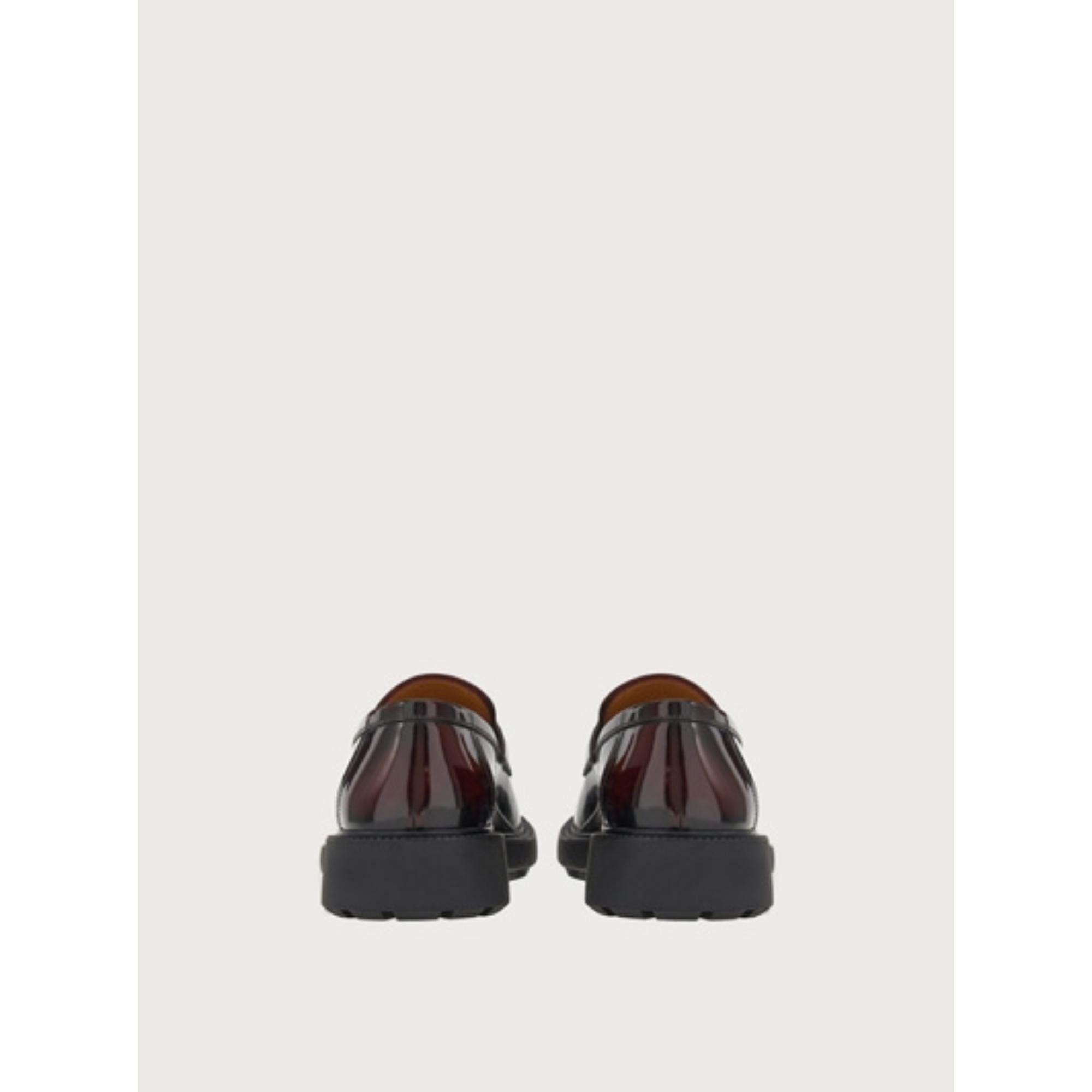 Ornament Slip-on - PURPLE