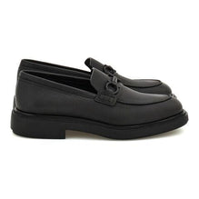 Ornament Slip-on