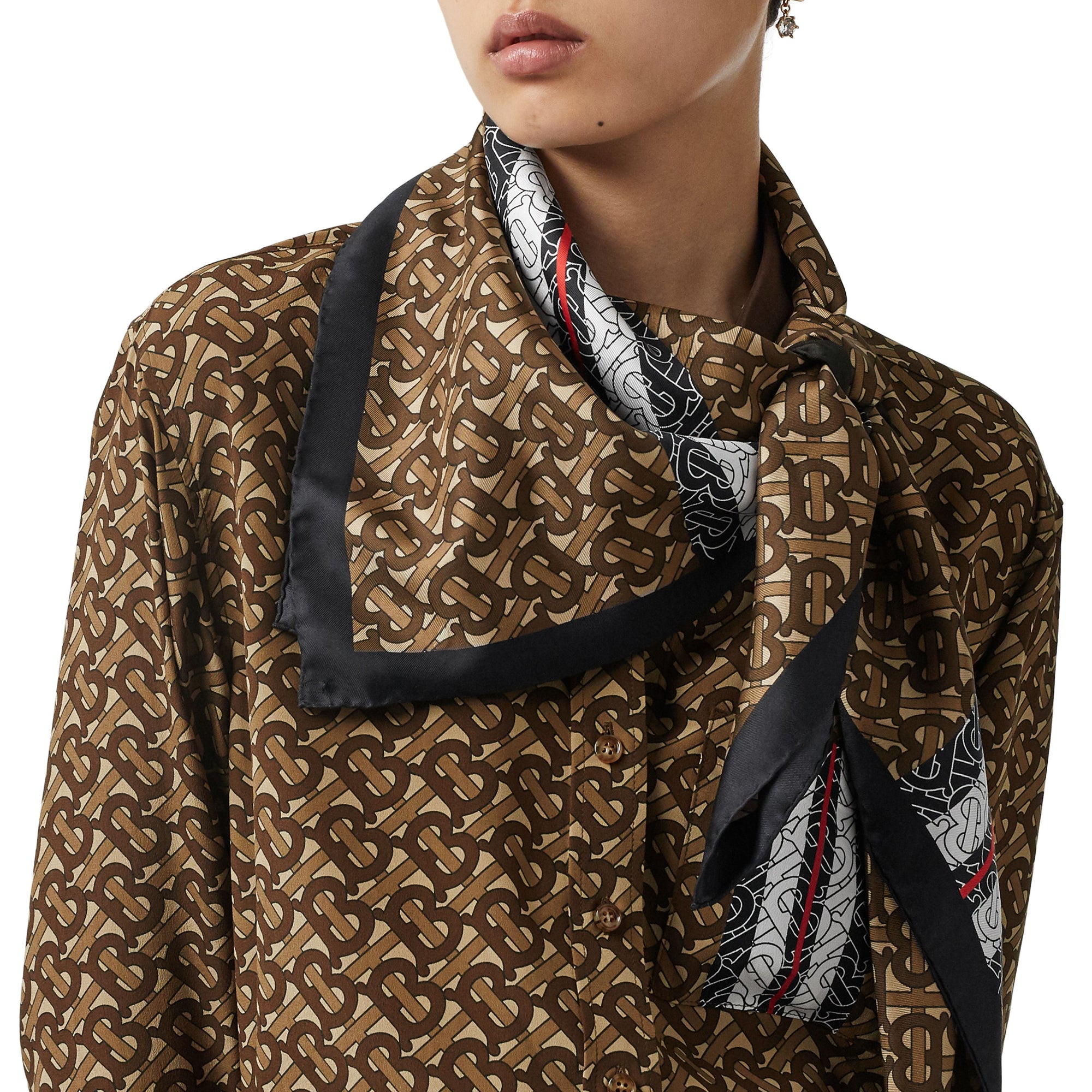 모노그램 스트라이프 프린트 실크 스퀘어 스카프 브라이들 브라운