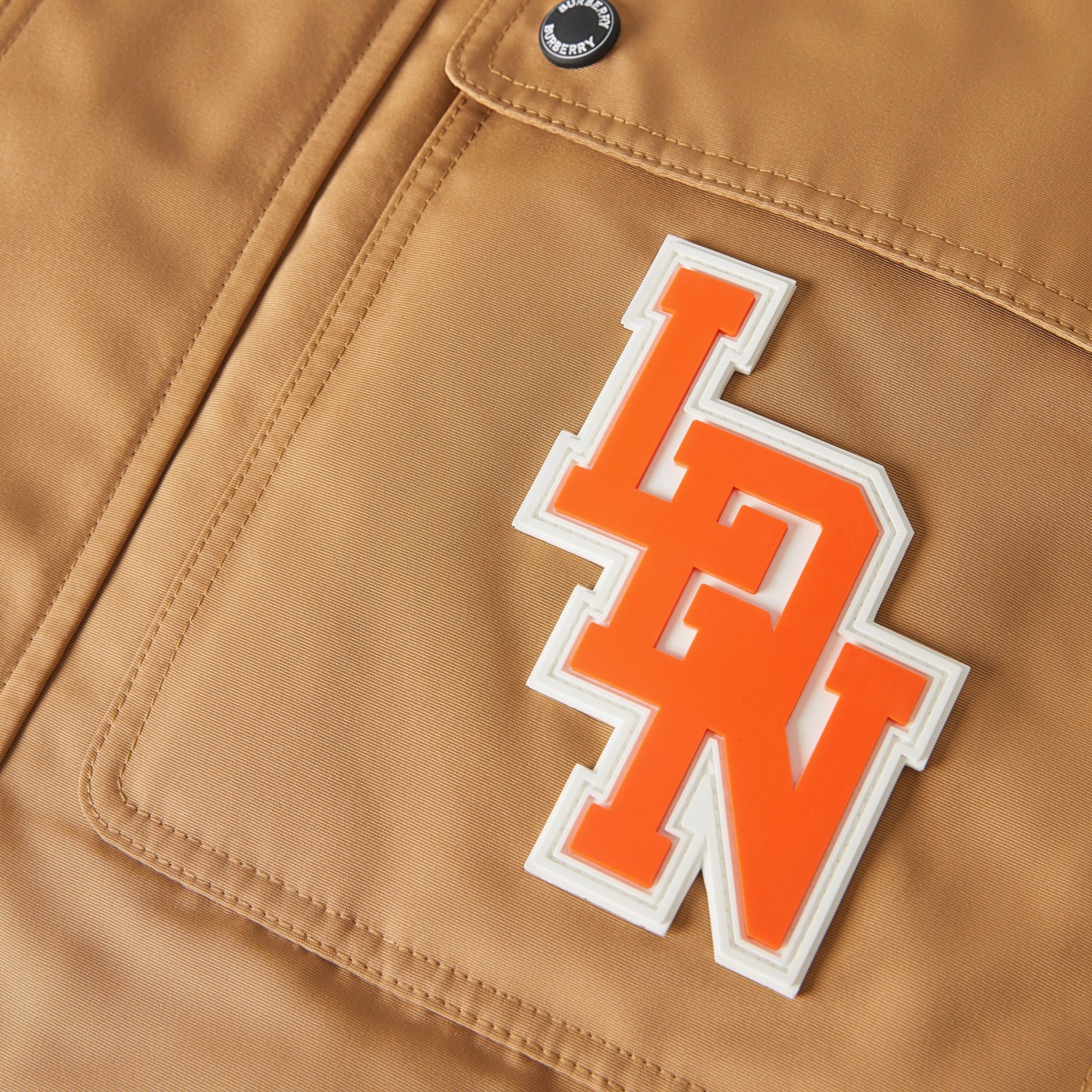 디태처블 아이콘 스트라이프 워머 투톤 코트 앤티크 옐로