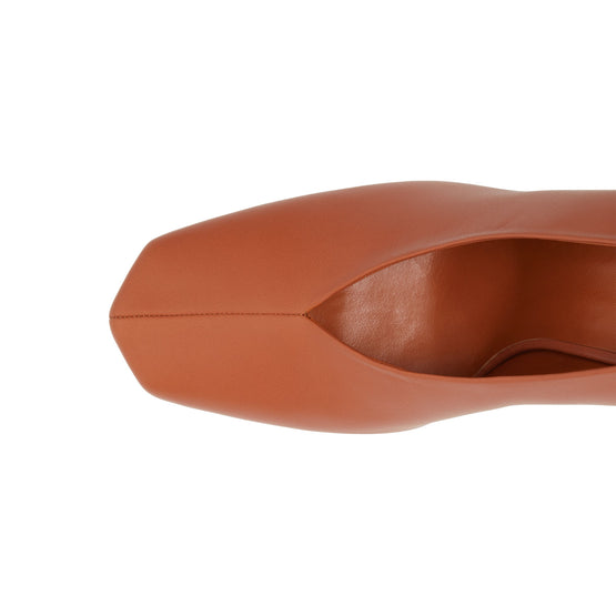 램스킨 스컬프쳐 펌프스 다크 앰버