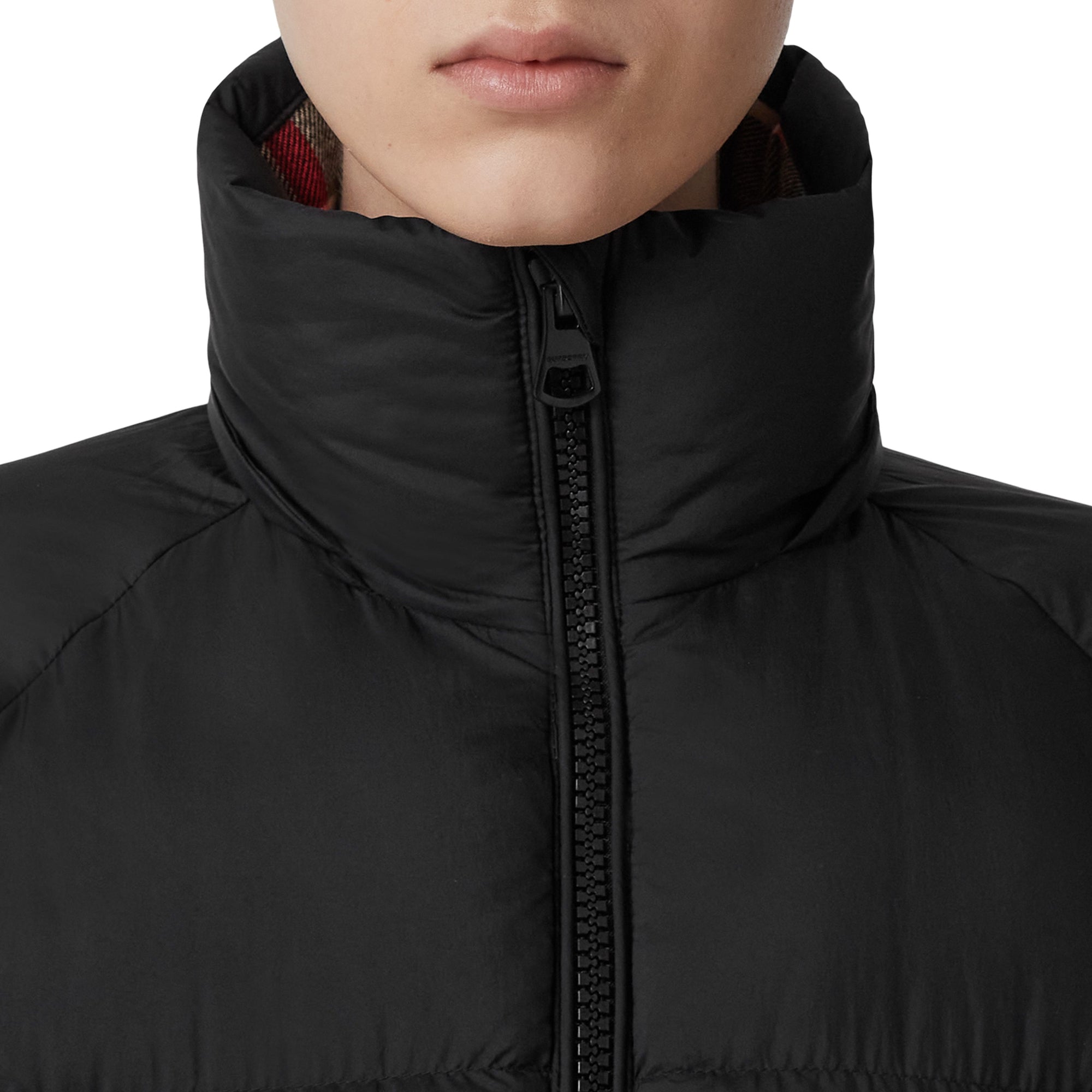 디태처블 후드 나일론 퍼퍼 재킷 블랙