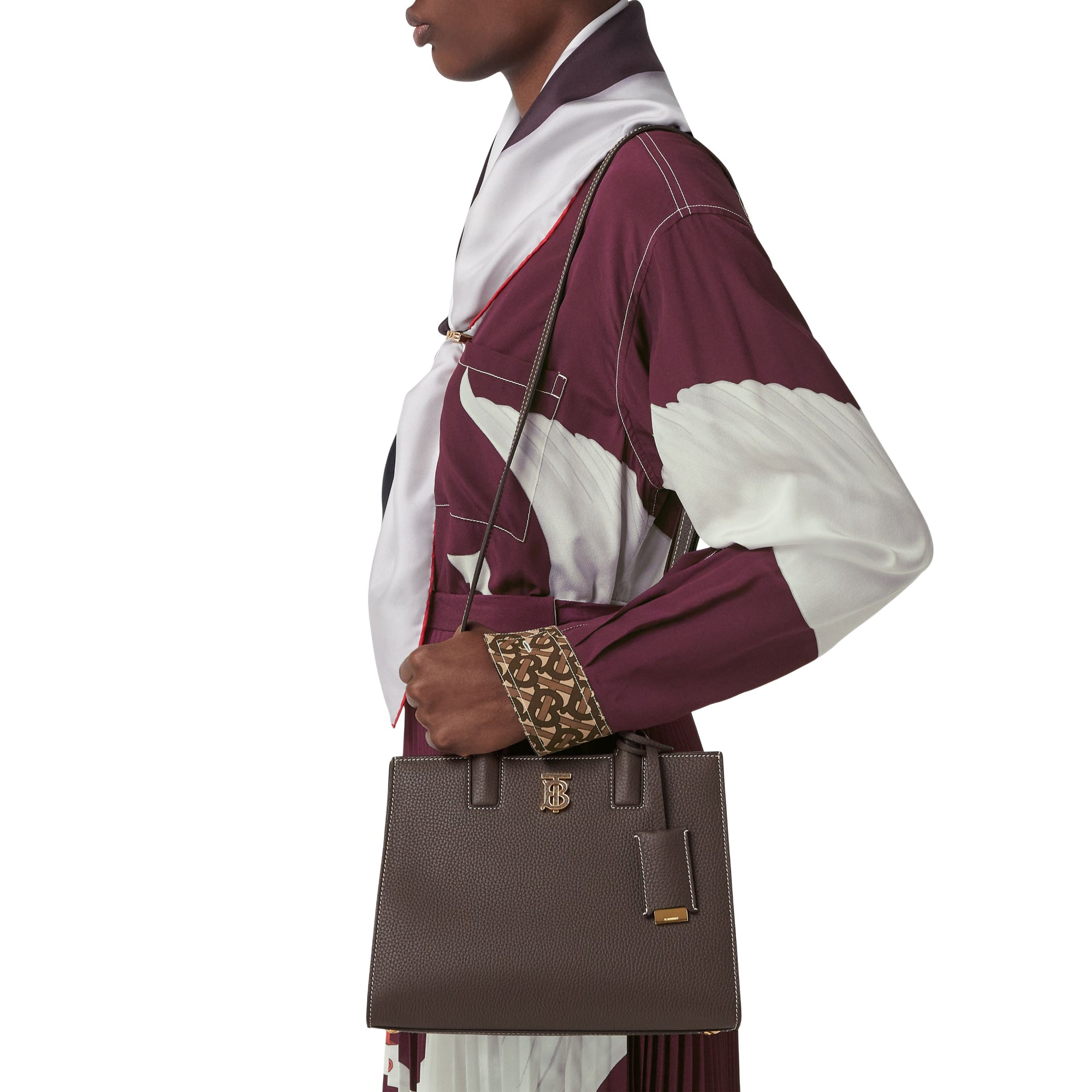 미니 프란시스 백 다크 클레이 브라운