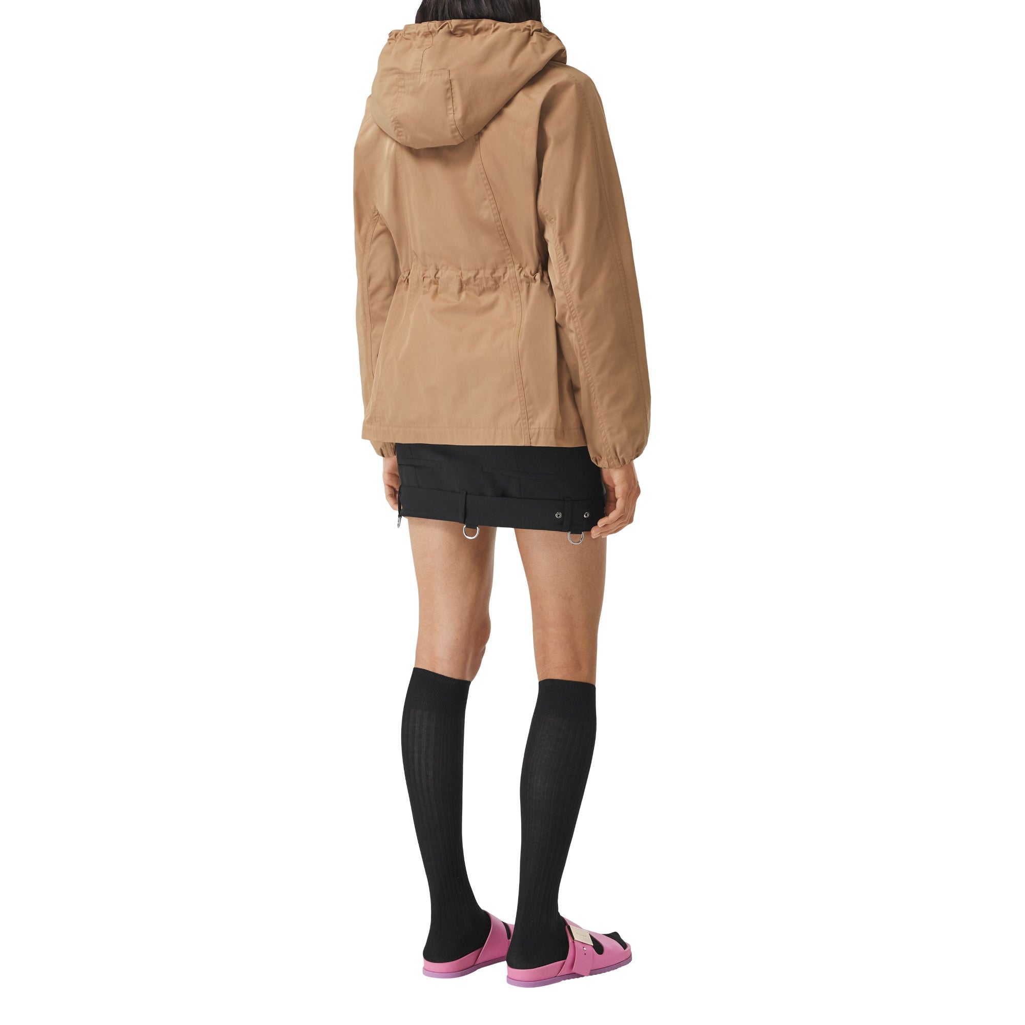 로고 디테일 라이트 후드 재킷 다크 비스킷