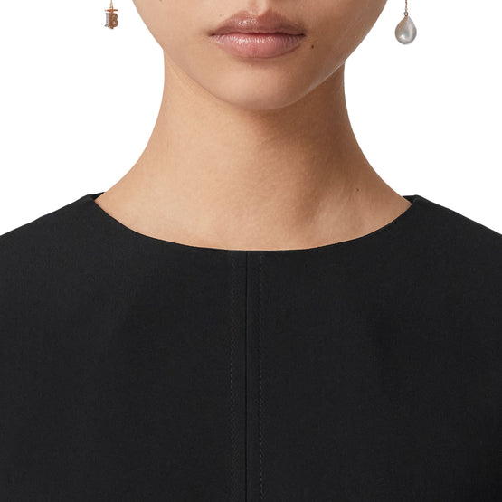 롱 슬리브 모노그램 모티프 벨트 드레스 블랙