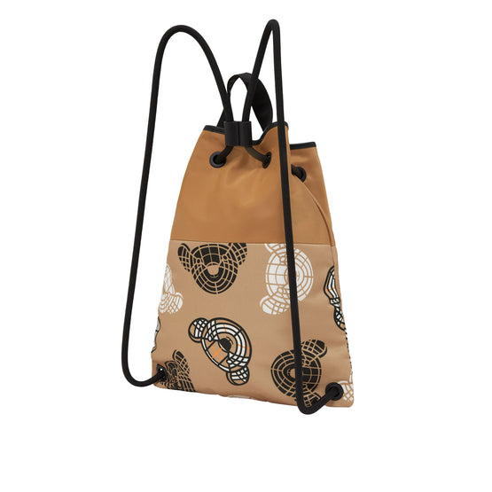 토마스 베어 프린트 나일론 드로스트링 백팩 베이지