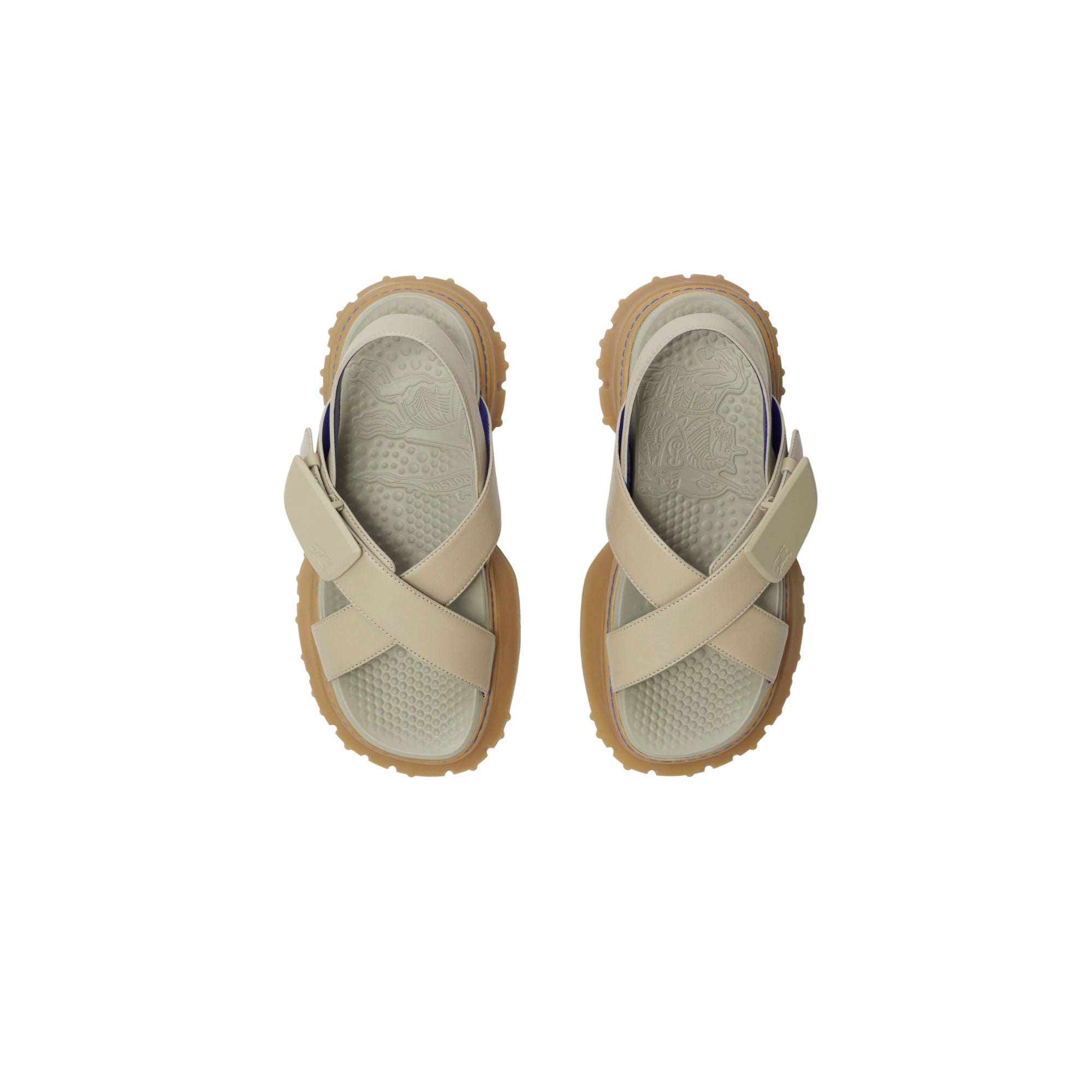 레더 페블 샌들 필드