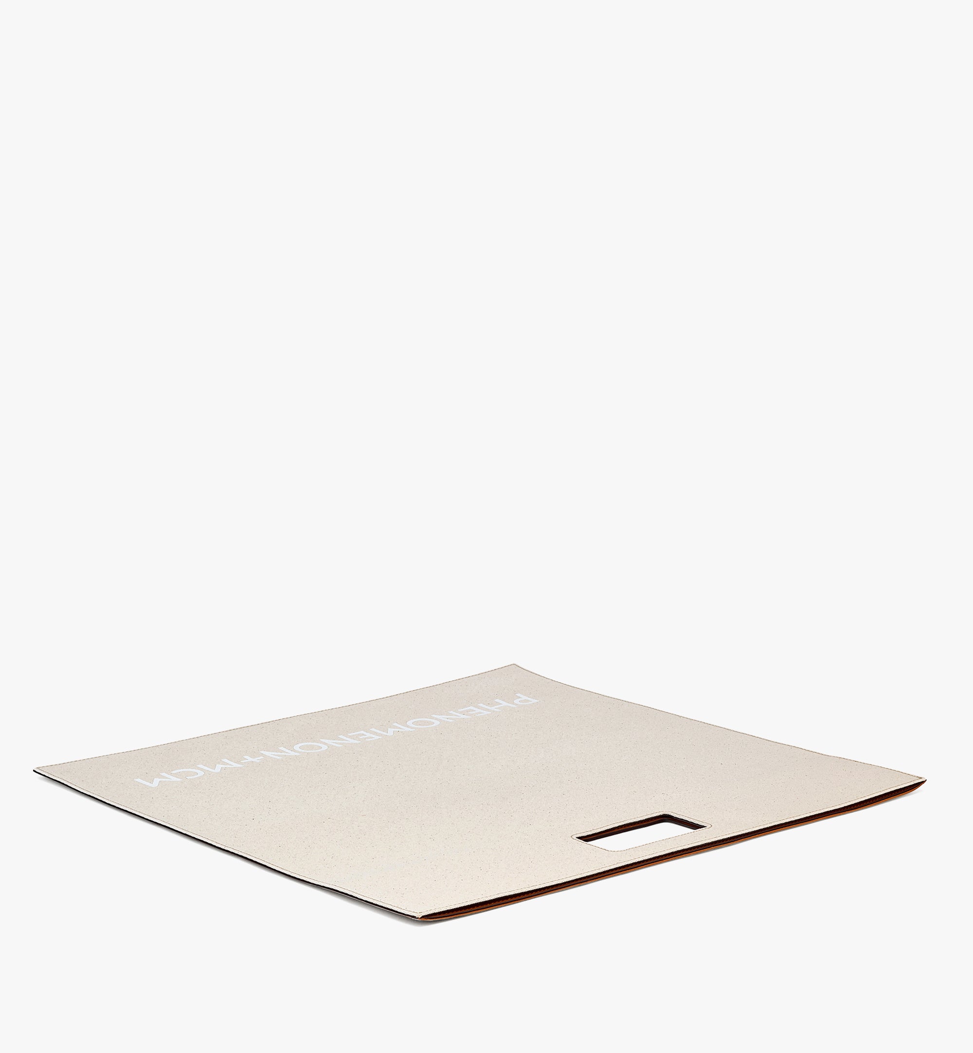 P+M(PHENOMENON x MCM) 스퀘어 라지 토트